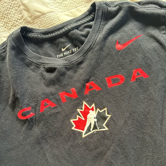 Team Canada Large T-Shirt - Picture 1 of 3